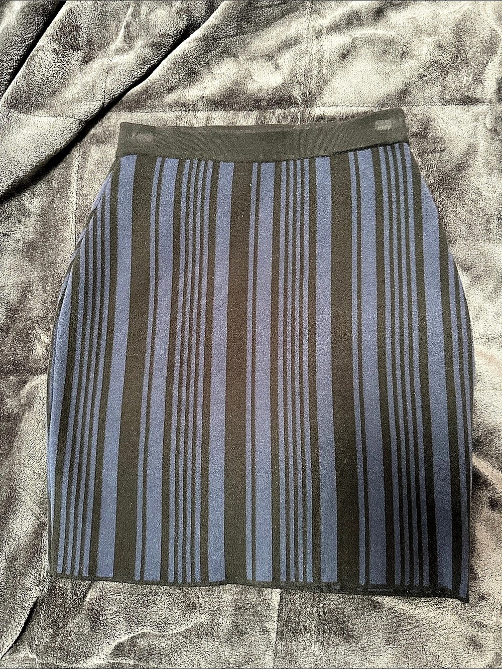 1 by O2nd Striped Mini Skirt in Black & Blue Size Small